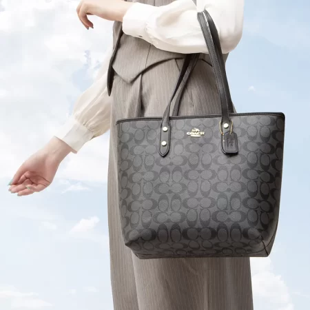کیف دستی زنانه برند Coach