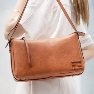 کیف دستی زنانه برند Fendi