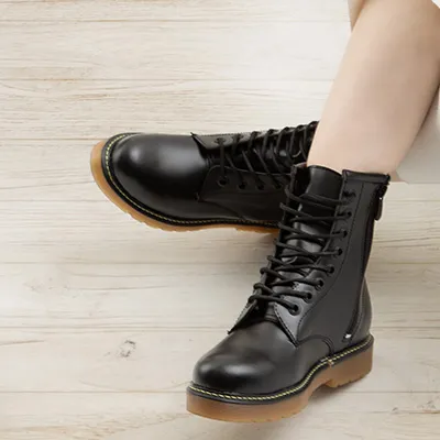 نیم بوت دکتر مارتینز