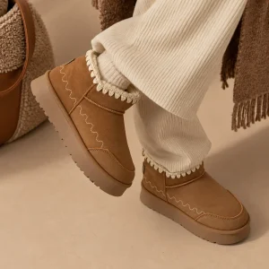 نیم بوت UGG