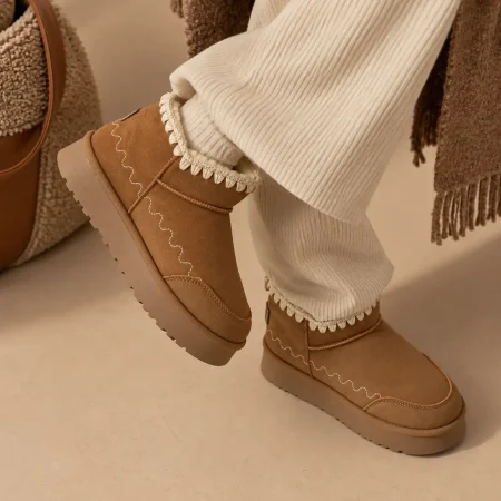نیم بوت UGG